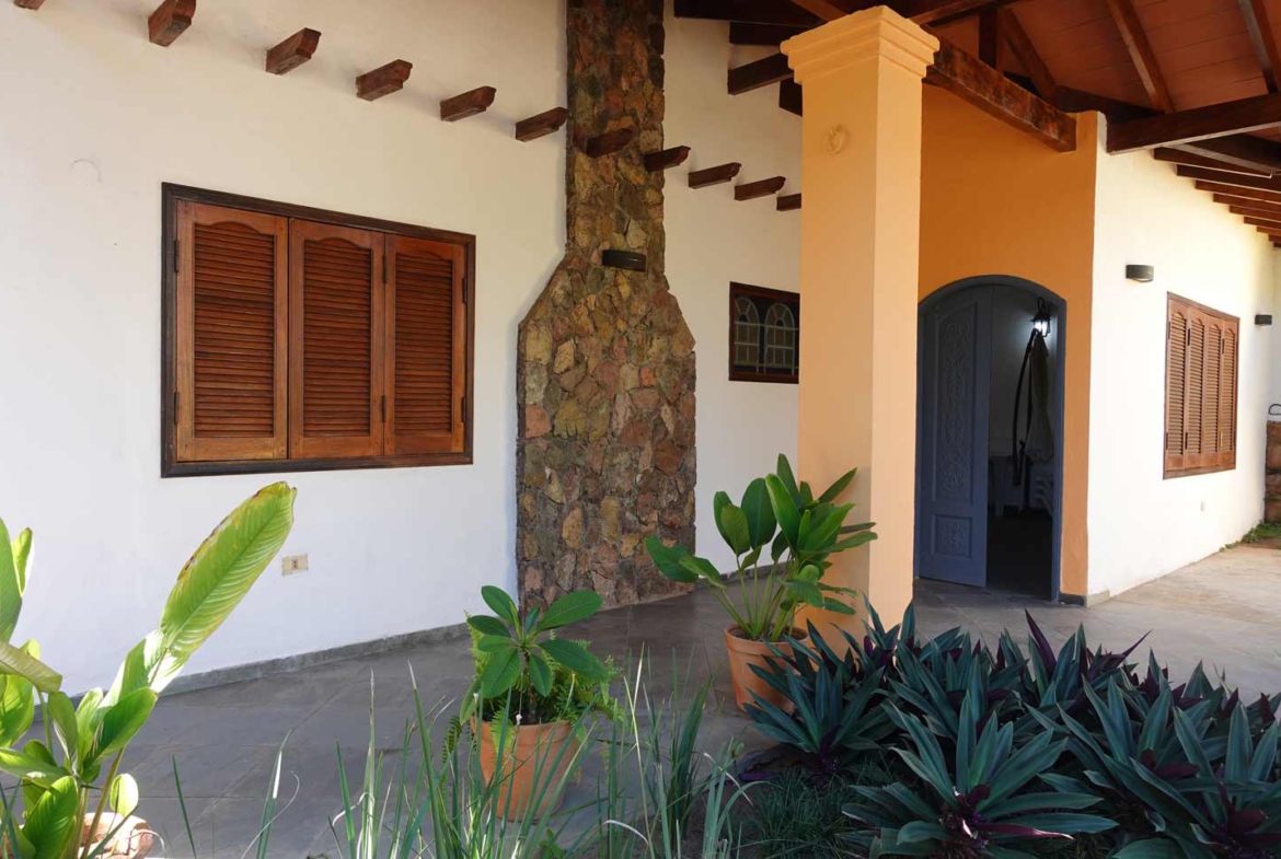Casa para alugar no Paraguai (4)