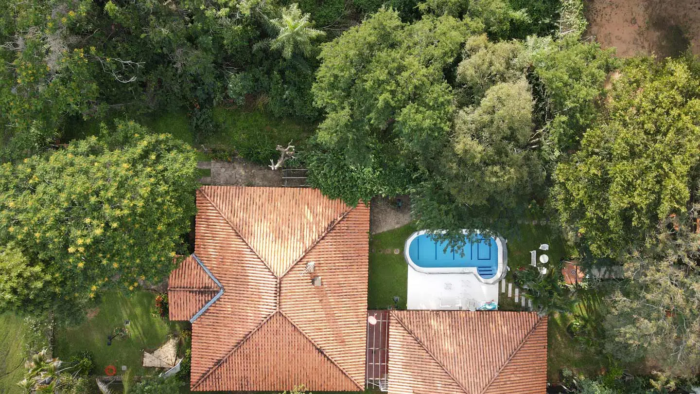 Haus-mieten-in-Paraguay-(2) Anwesen mit 2 Häusern Pool und großem Garten