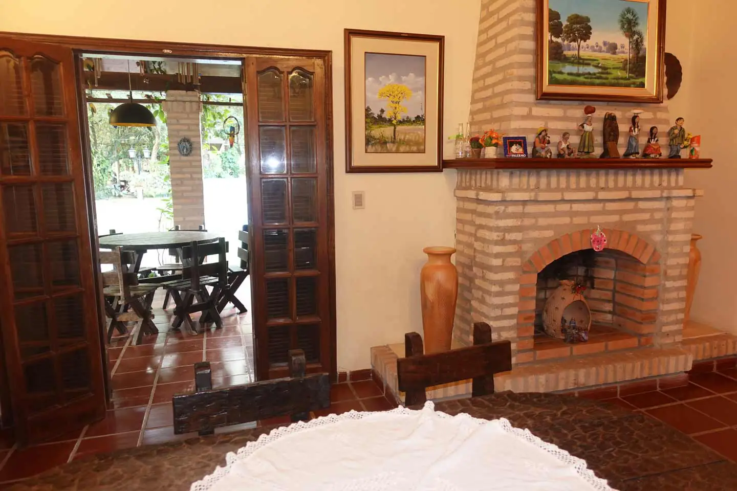 Haus-mieten-in-Paraguay-(34 Anwesen mit 2 Häusern Pool und großem Garten