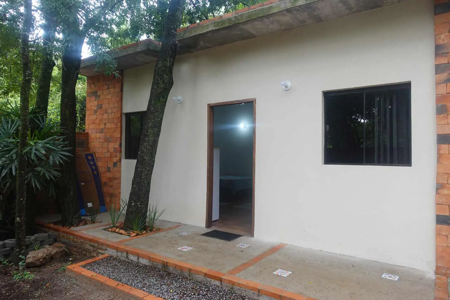 alt="house to rent paraguay"