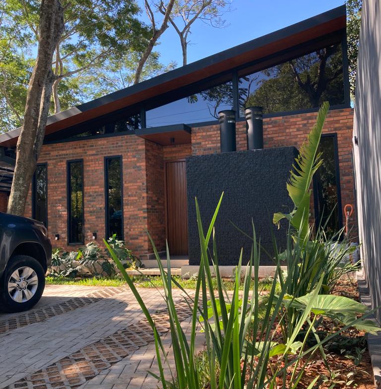 alt="haus mieten paraguay"
