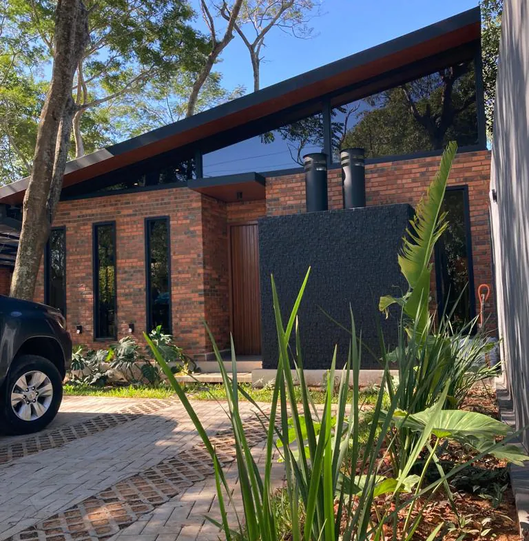 alt="house to rent paraguay"