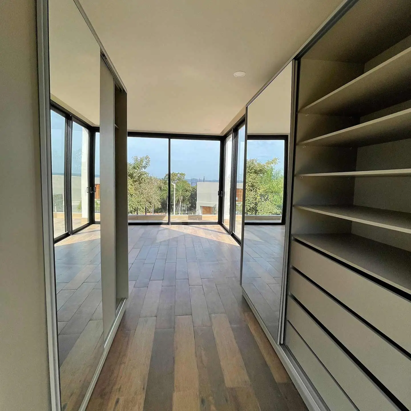 Compra de casas no Paraguai (4) Luxuosa casa de campo em Sunset Hills, em San Bernardino