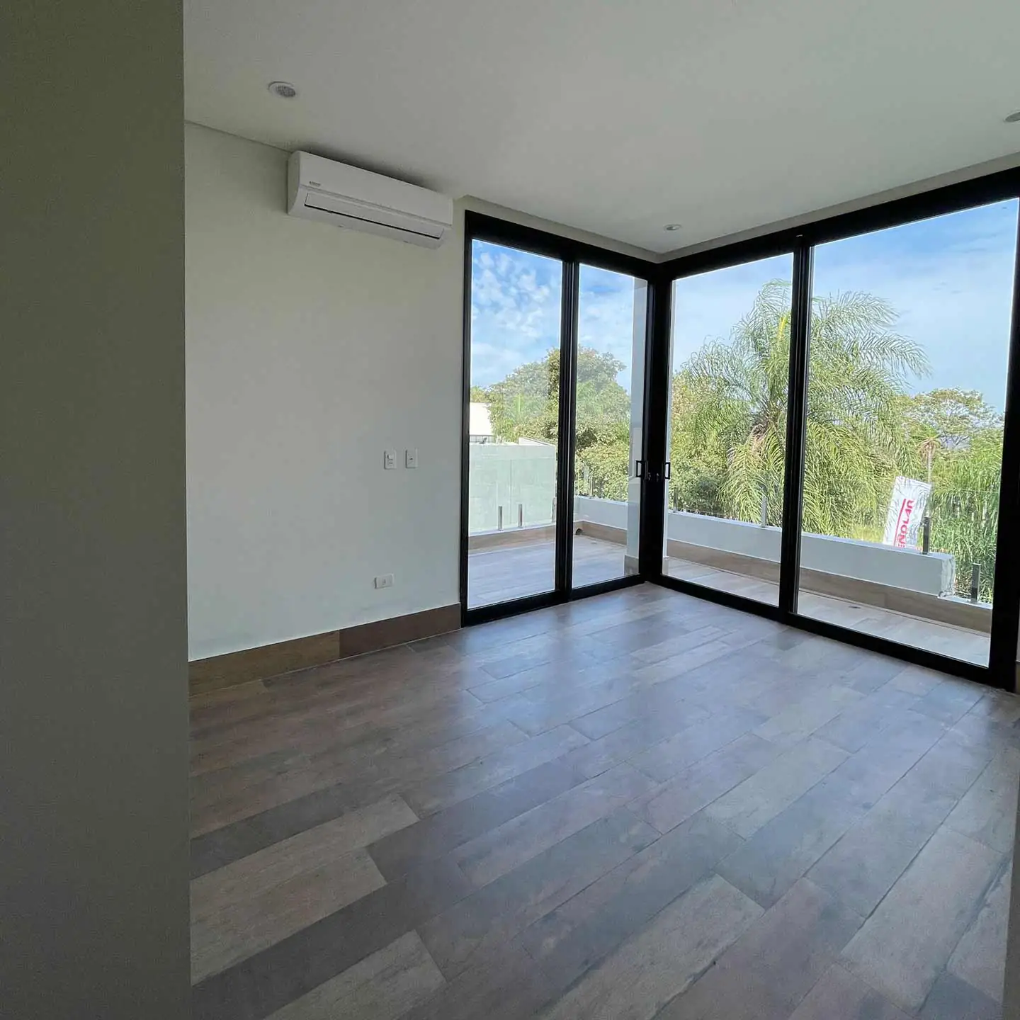 Compra de casas no Paraguai (8) Luxuosa casa de campo em Sunset Hills, em San Bernardino