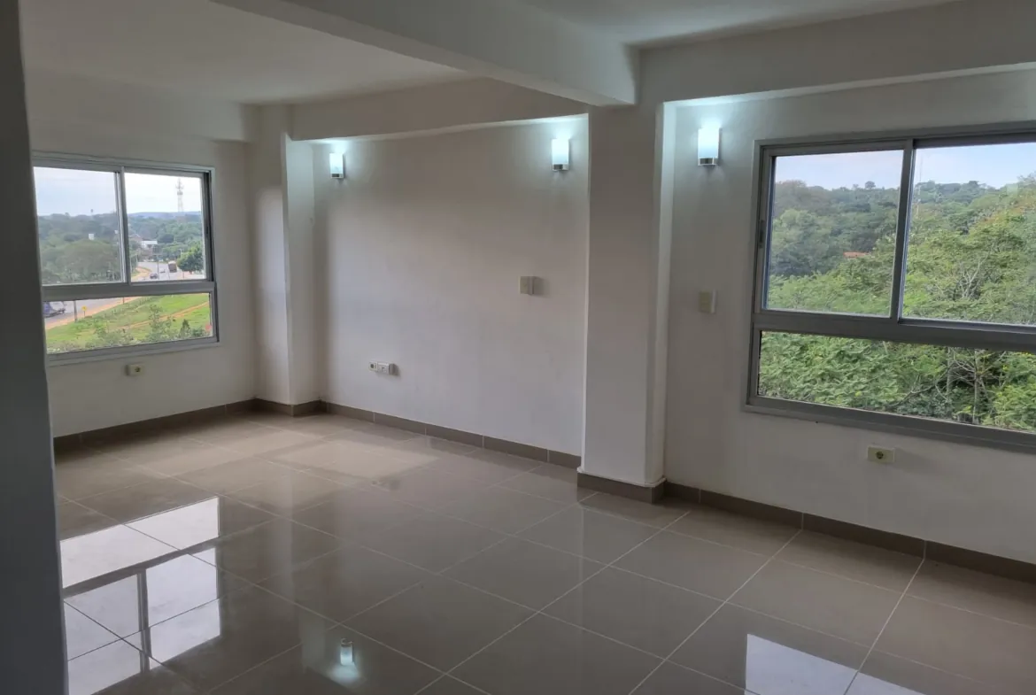 Moderno apartamento novo no centro de Caacupé, com localização privilegiada e belas vistas.