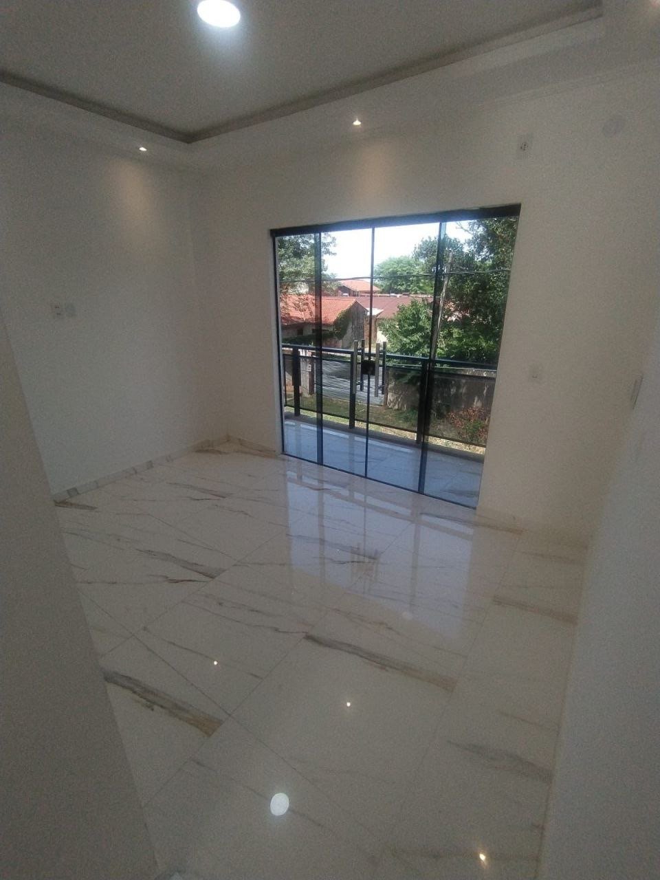 Wohnung zur Miete (7)