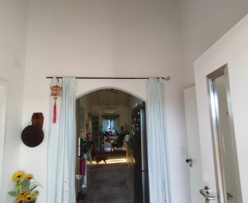 Oportunidade perto de Assunção/Paraguai: casa nova com piscina grande em bairro fechado em Nueva Colombia